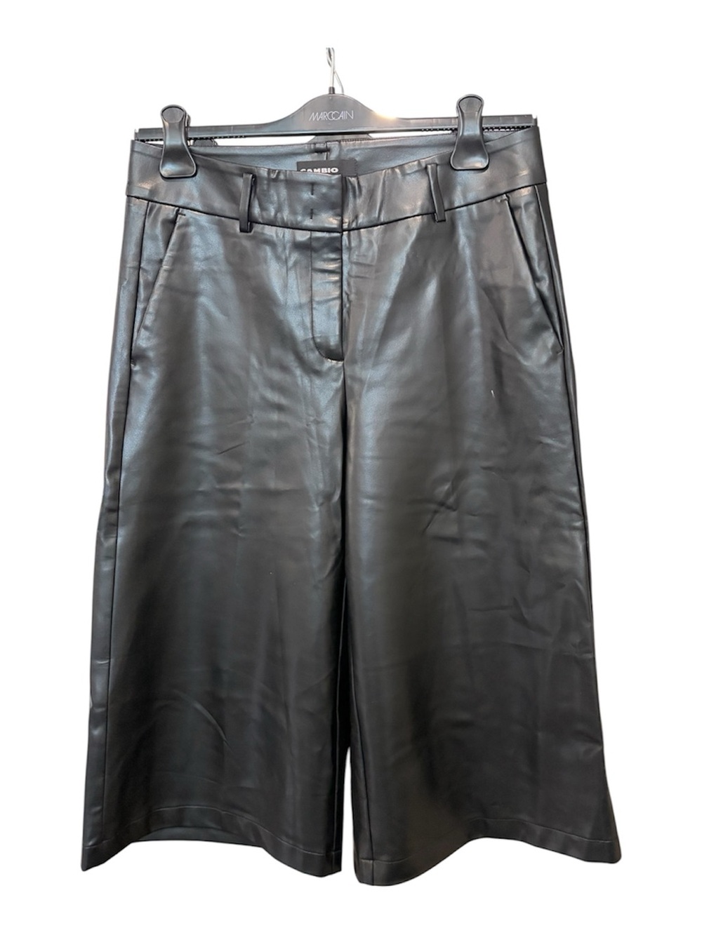 CAMBIO Black Faux Leather Wide-Leg Capri - Size 6 - Like New